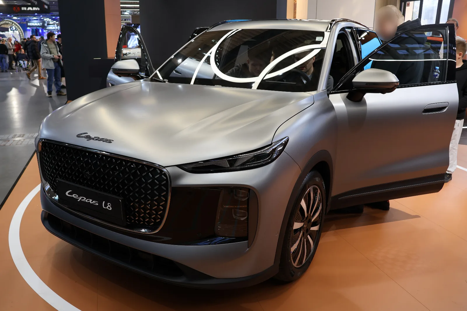 Las 9 marcas chinas que se han hecho un hueco en España: cuánto venden y qué ofrecen